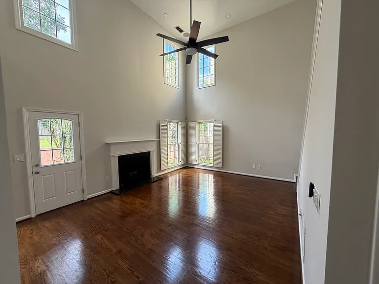 3746 Summer Rose Dr — Photo 4