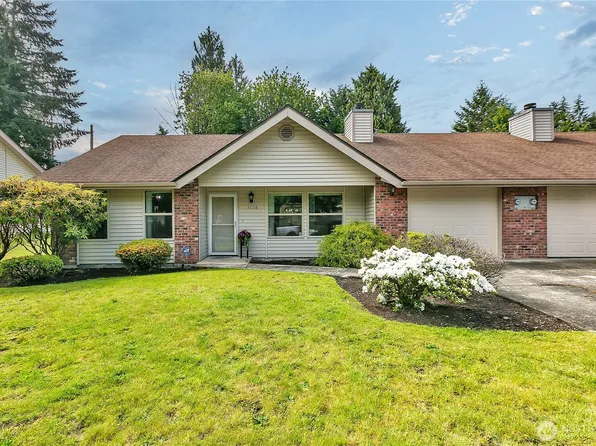 5606 5608 76th Street Ct E, Puyallup, WA 98371