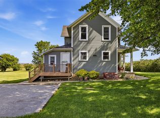 15403 140th Ave, Scotch Grove, IA 52310
