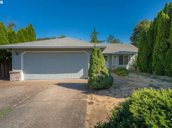 219 E Mission Dr, Newberg, OR 97132