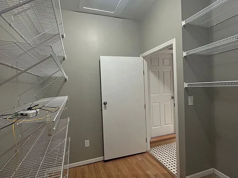 509 Columbia St — Photo 28