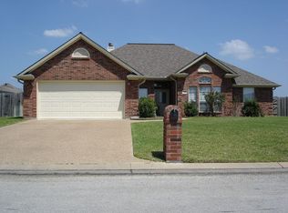 341 Bernburg Ln, College Station, TX 77845