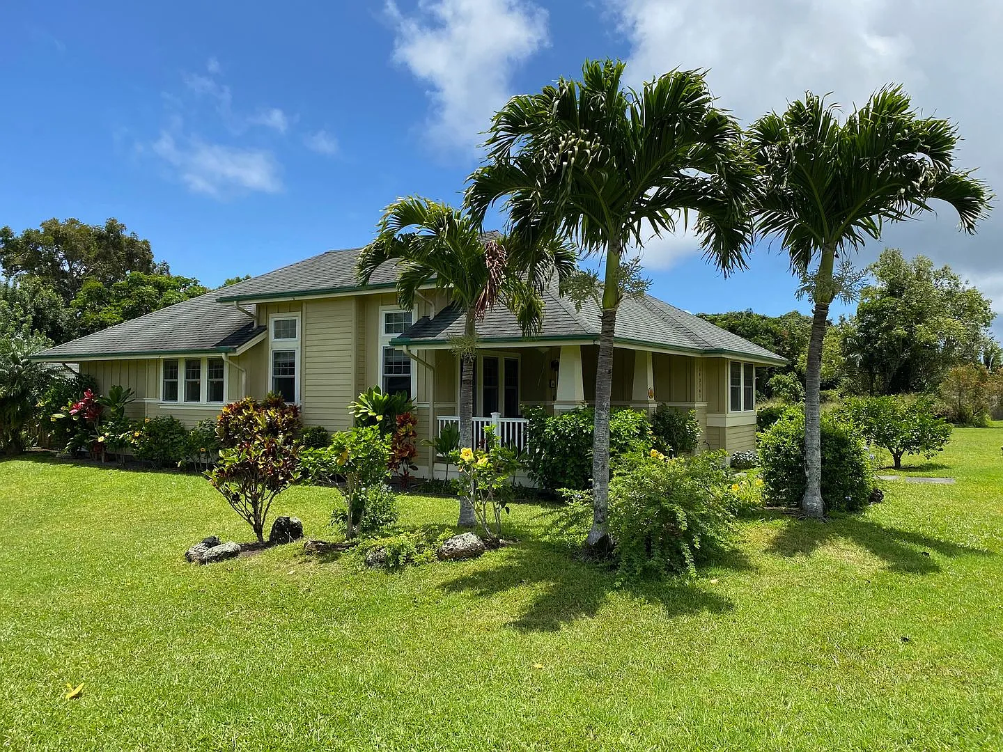 For Rent: Gorgeous 3 Bed, 2 Bath Custom Home & Large Lanai — Photo 1