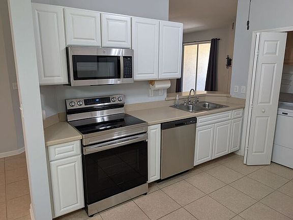 4th image of 1804 Prestwick Pl #1804