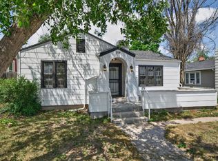 208 E 3rd Ave, Cheyenne, WY 82001