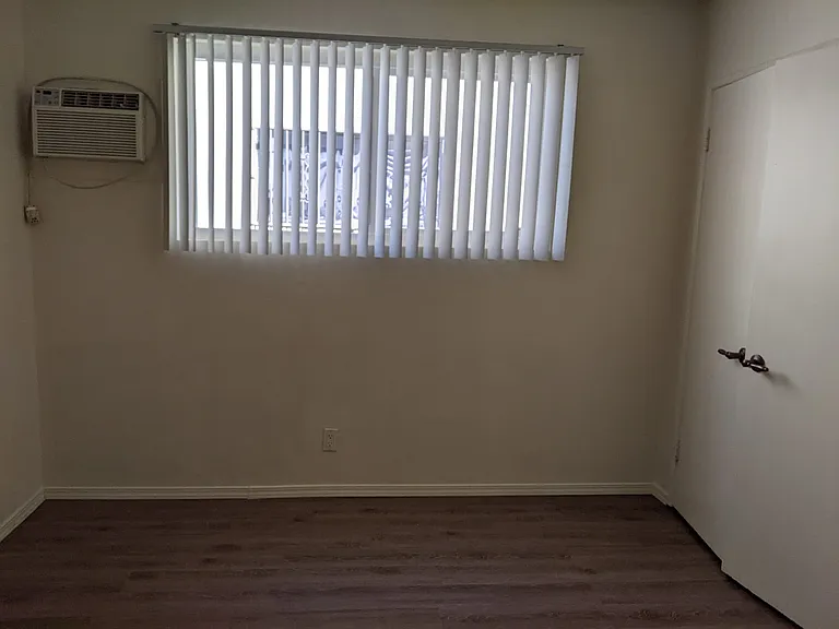 1401 College View Dr #7 — Photo 10