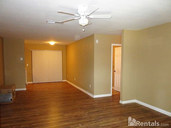 5th image of 15657 Waverly St APT 2