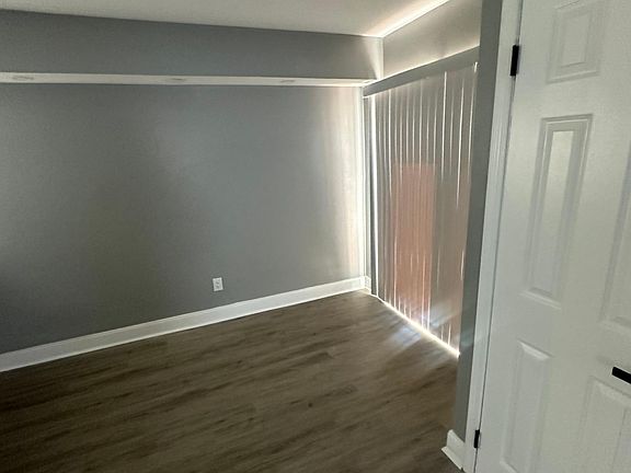 4th image of 569 Lathrop St #H
