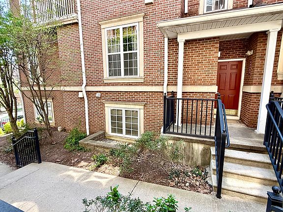 2nd image of 200 Dey St Unit 253