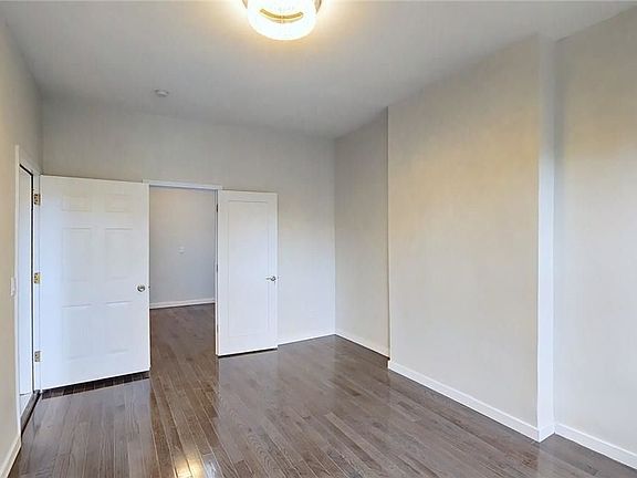5th image of 1240 Putnam Ave #B