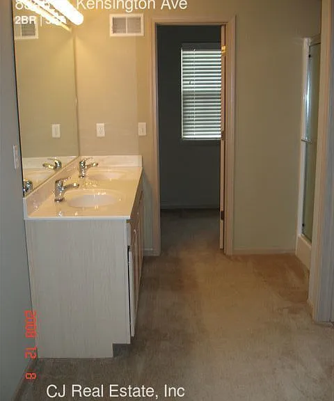 8345 N Kensington Ave — Photo 6