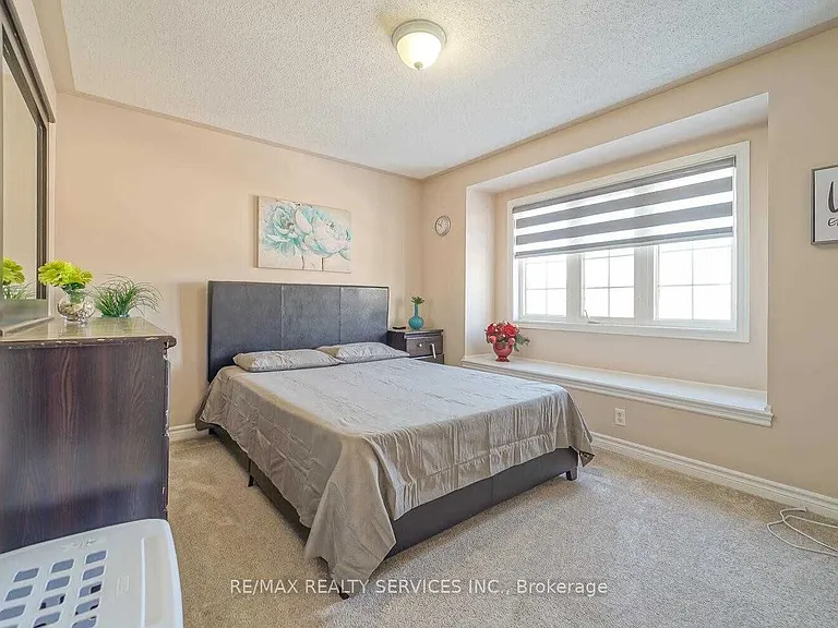 424 Sunny Meadow Blvd — Photo 13