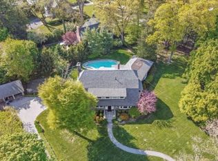 520 Heights Rd, Ridgewood, NJ 07450