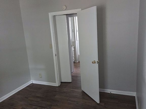 5th image of 3119 N Indiana Ave