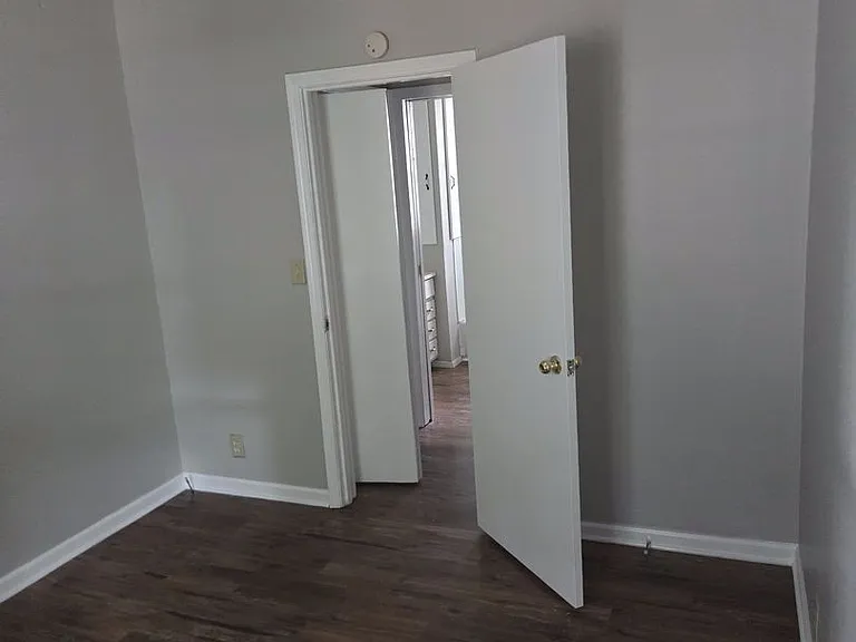 3119 N Indiana Ave — Photo 5