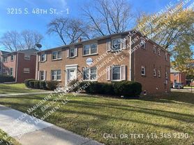 3215 S 48th St, Milwaukee, WI