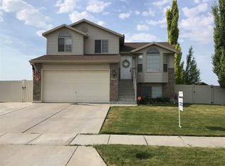 2661 W 2300 S, Syracuse, UT 84075