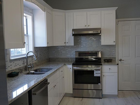 2nd image of 1725 Westfield Ct