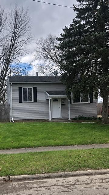 1st image of 399 Fairview St