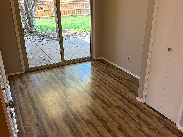 4908 Wagner Dr — Photo 12