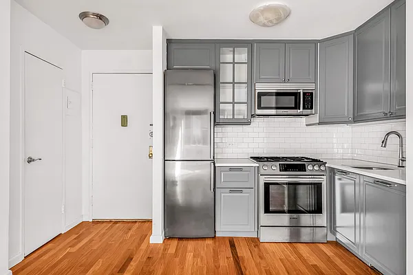 Sold by Sotheby's International Realty | media 15