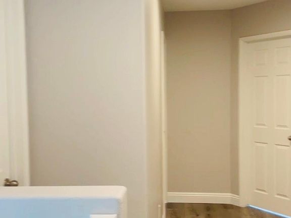 3rd image of 2847 Magellan Cir