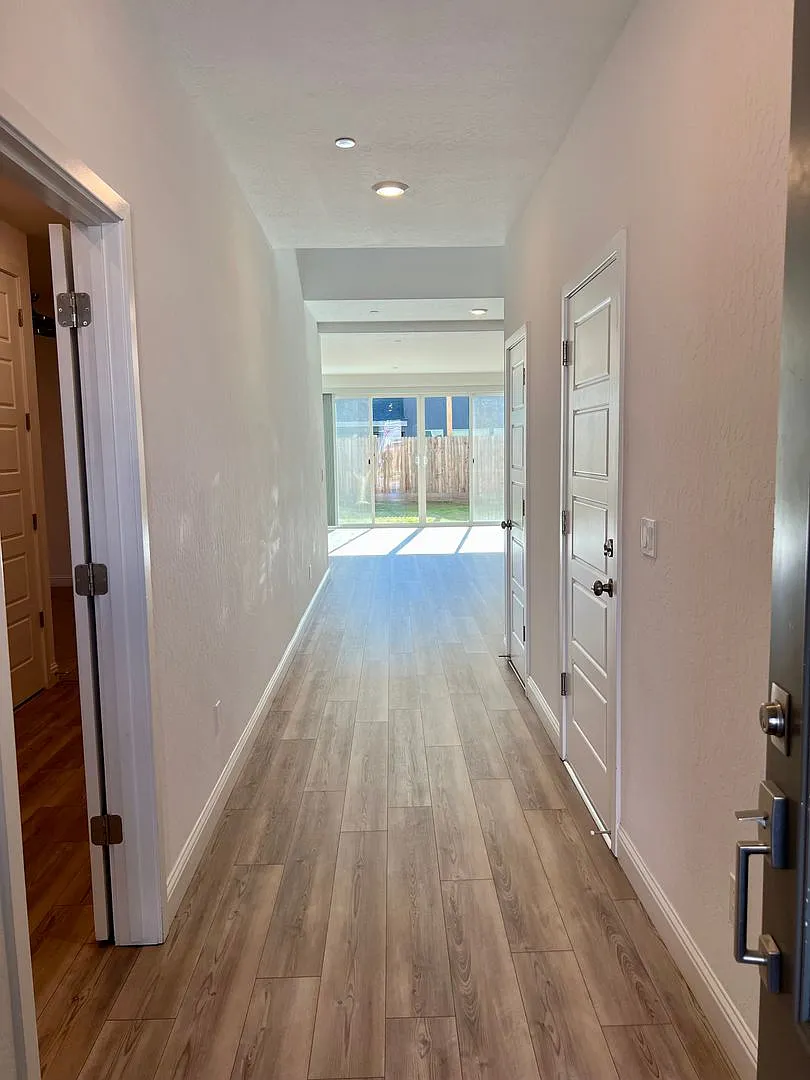 5830 E Truman Ave — Photo 3