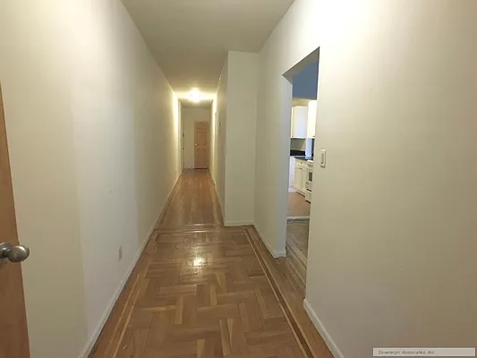 Rented by Sovereign Associates | media 22