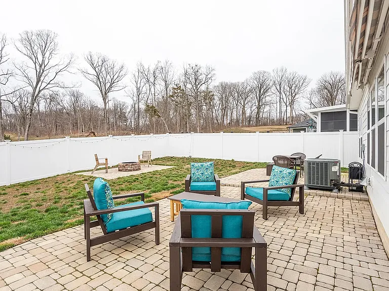 3609 Four Leaf Way — Photo 32