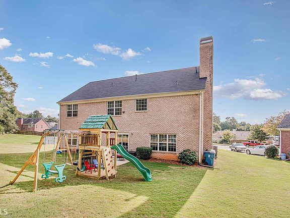 4th image of 1420 Hollow Springs Ct