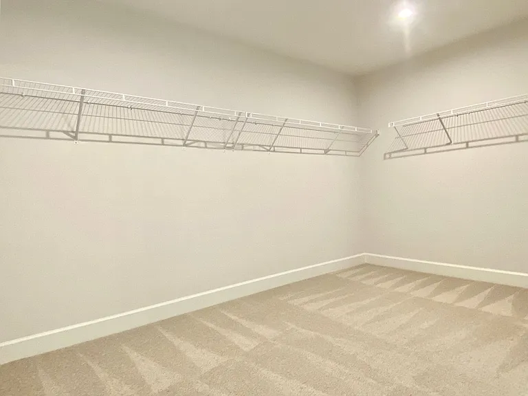 502 Doxford Dr — Photo 25