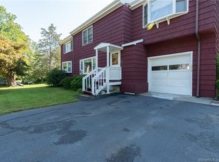 16 Francis Dr, Seymour, CT 06483