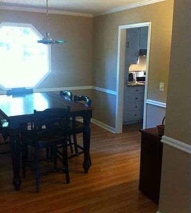 4th image of 2734 Bentwood Dr