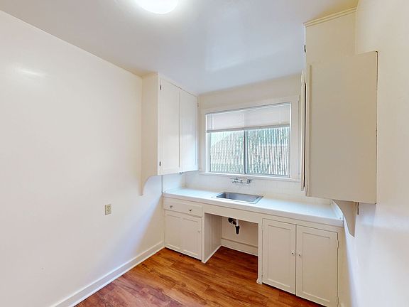 3rd image of 43 N Chester Ave APT B