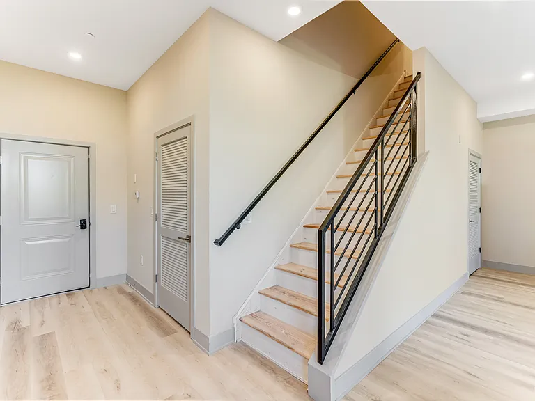 2328 N 2nd St — Photo 23