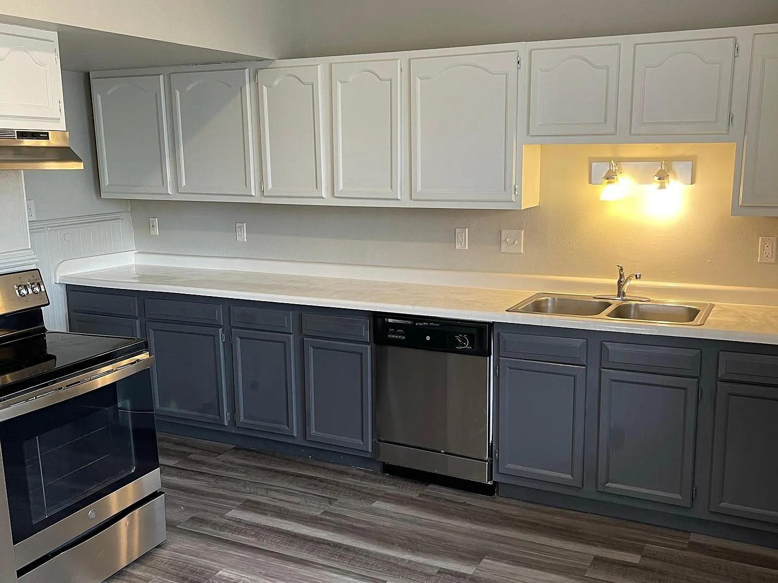 8 bed, $5,932 — Photo 2