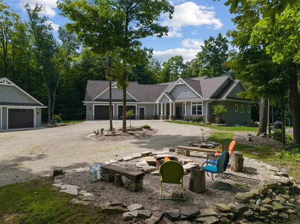 6117 Governors Woods Trl, Sturgeon Bay, WI 54235