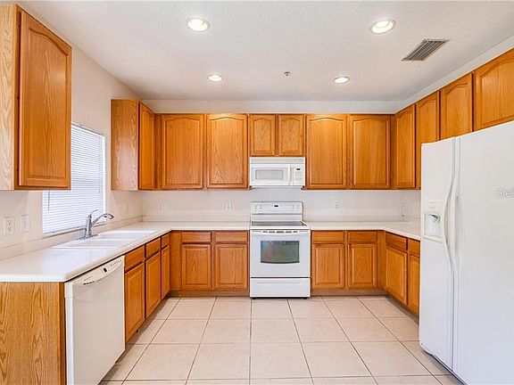 3rd image of 7166 Regina Way