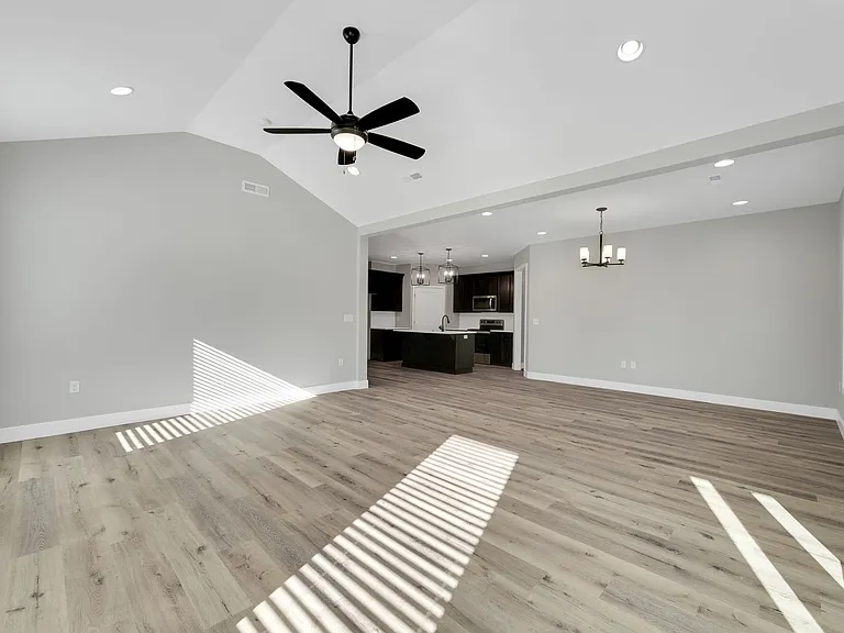 3700 E Cherry St — Photo 53