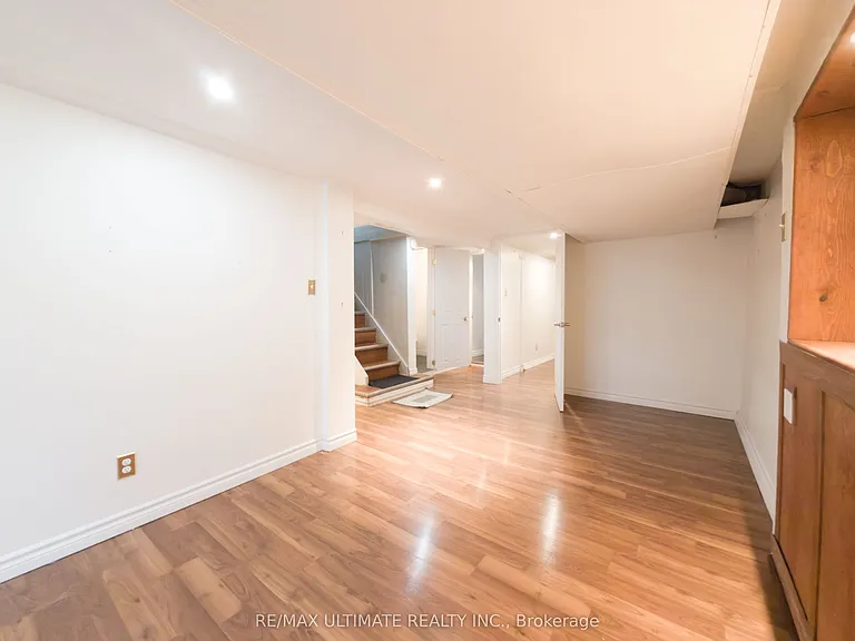 46 Lorindale Ave #LOWER — Photo 3