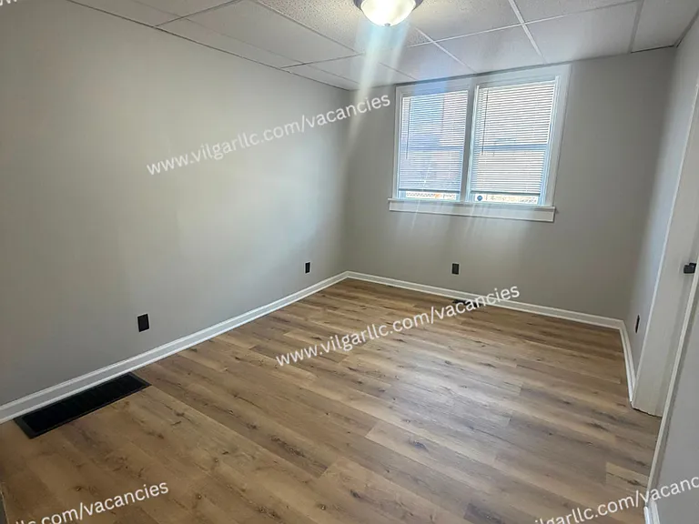 5035 Tod Ave — Photo 9