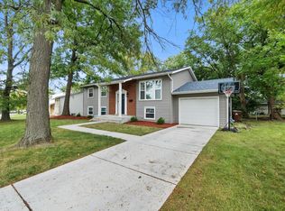 17803 Dogwood Ln, Hazel Crest, IL 60429
