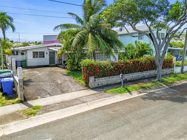 889 Alahaki St, Kailua, HI 96734