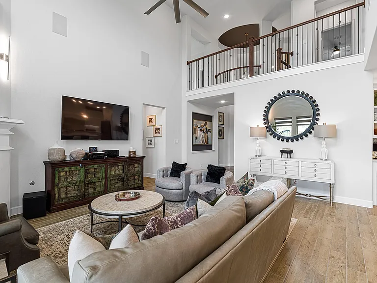 5615 Logan Ridge Ln — Photo 16