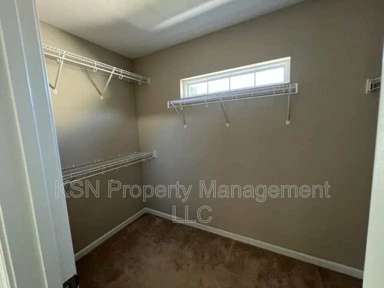 148 Tahoe Dr — Photo 37
