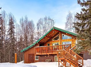 9522 N Blue Fox Dr, Palmer, AK 99645