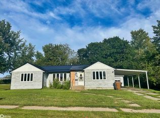 1136 Prairie St, Grinnell, IA 50112