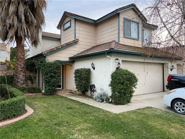 3052 Sleepy Hollow St