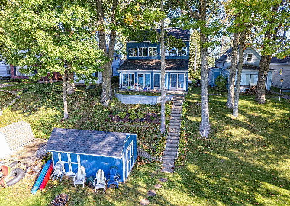 55250 Indian Lake Rd, Dowagiac, MI 49047 Zillow
