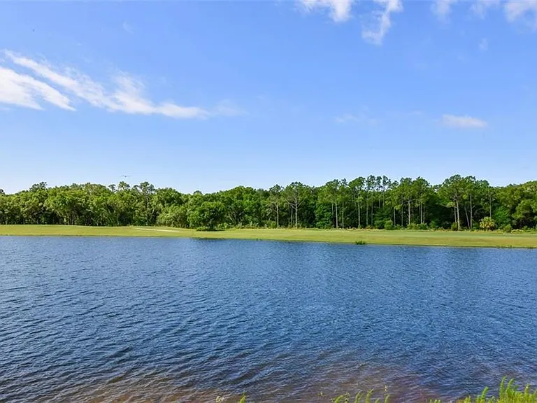 17520 Gawthrop Dr #203 — Photo 32